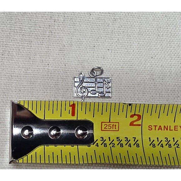 Vintage Wells Sterling Music Pendant – Treble Clef & Notes – Silver – 5/8” x 1/2 - Picture 7 of 8